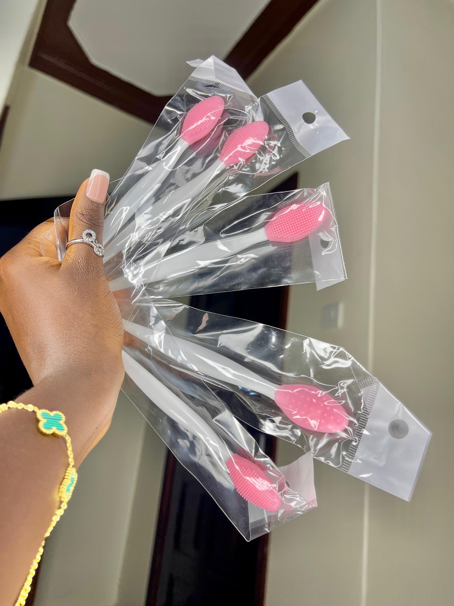 Lip Brush
